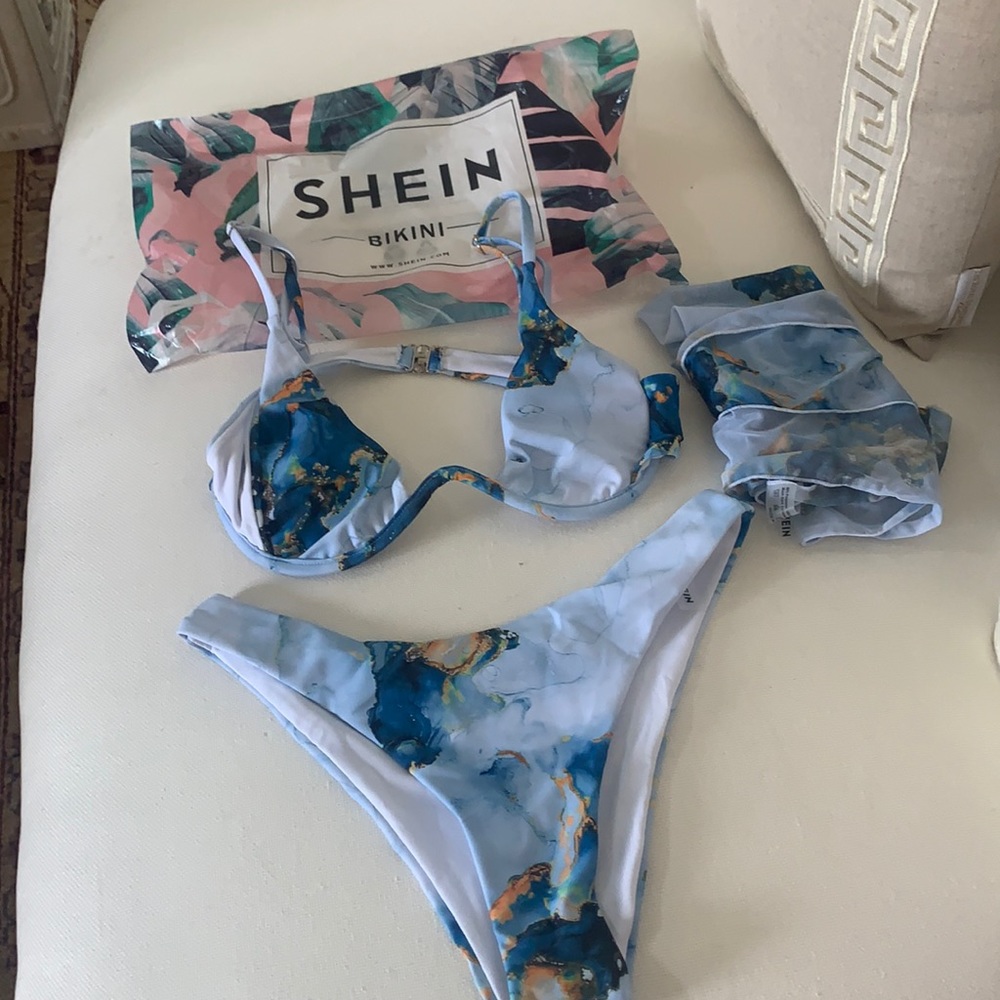 Bathing suit never worn